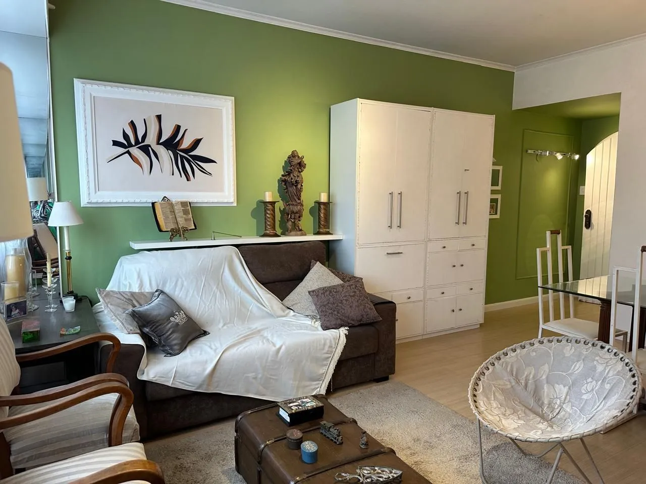Imagem Vende-se apartamento com 3 quartos(1 suíte), 114m² e 1 vaga - Moinhos de Vento