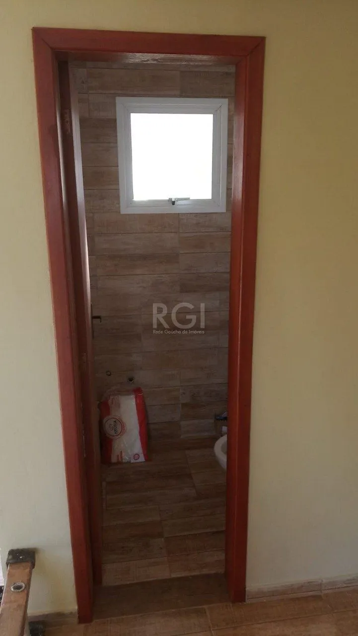 Imagem Sobrado 2 dormitórios, vaga de garagem, Bairro Passos dos Ferreiros