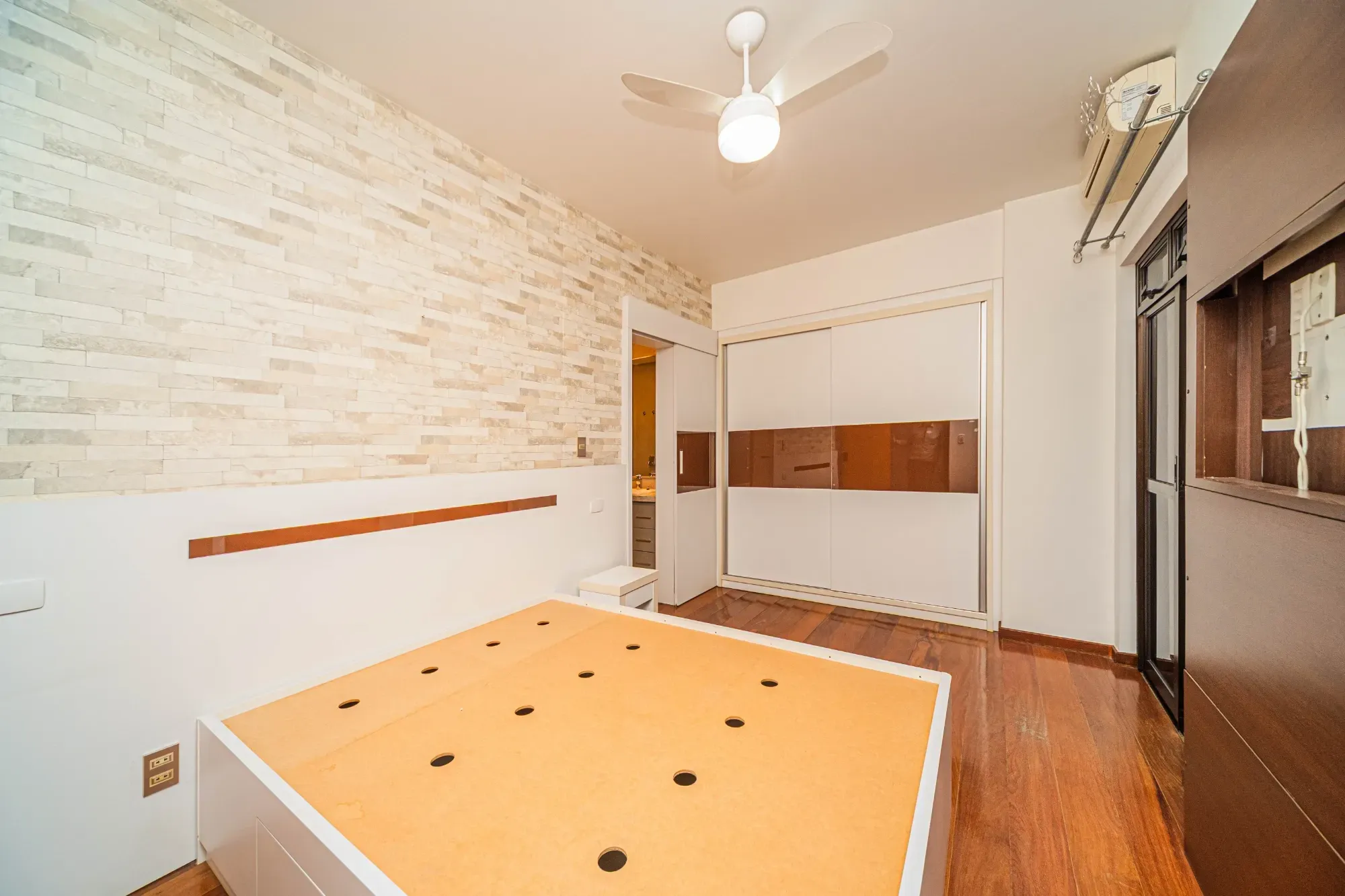 Imagem Apartamento com 3 Quartos à Venda, 150 m² em Centro - Juiz de Fora