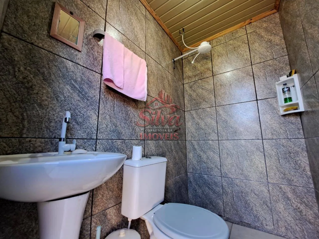 Imagem C200 | Casa 3 Dormitórios em Região de Moradores