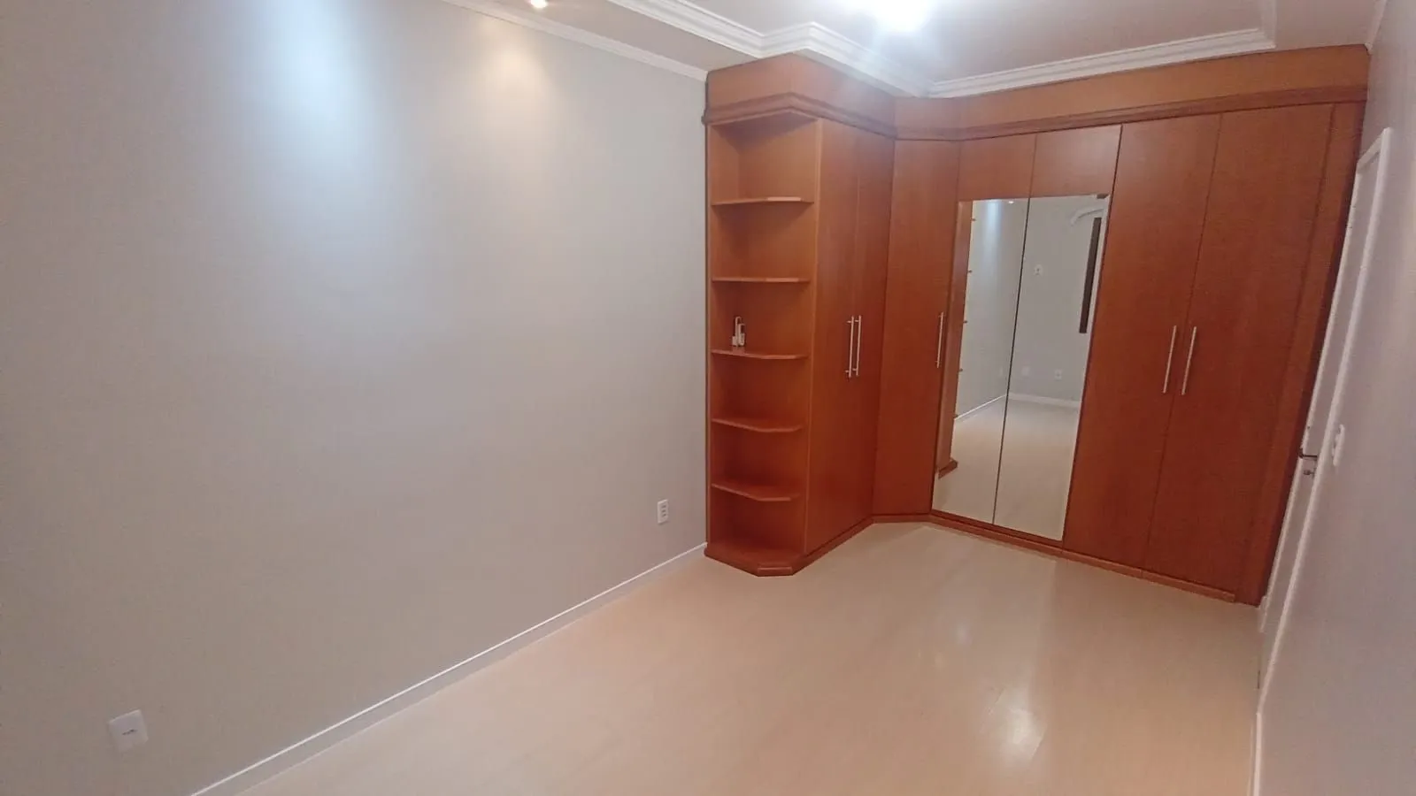 Imagem Apartamento com 2 dormitórios no bairro Nonoai