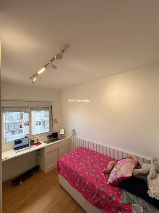 Imagem Apartamento à venda com 2 quartos sendo 1 suíte e 1 vaga no Cambuci.
