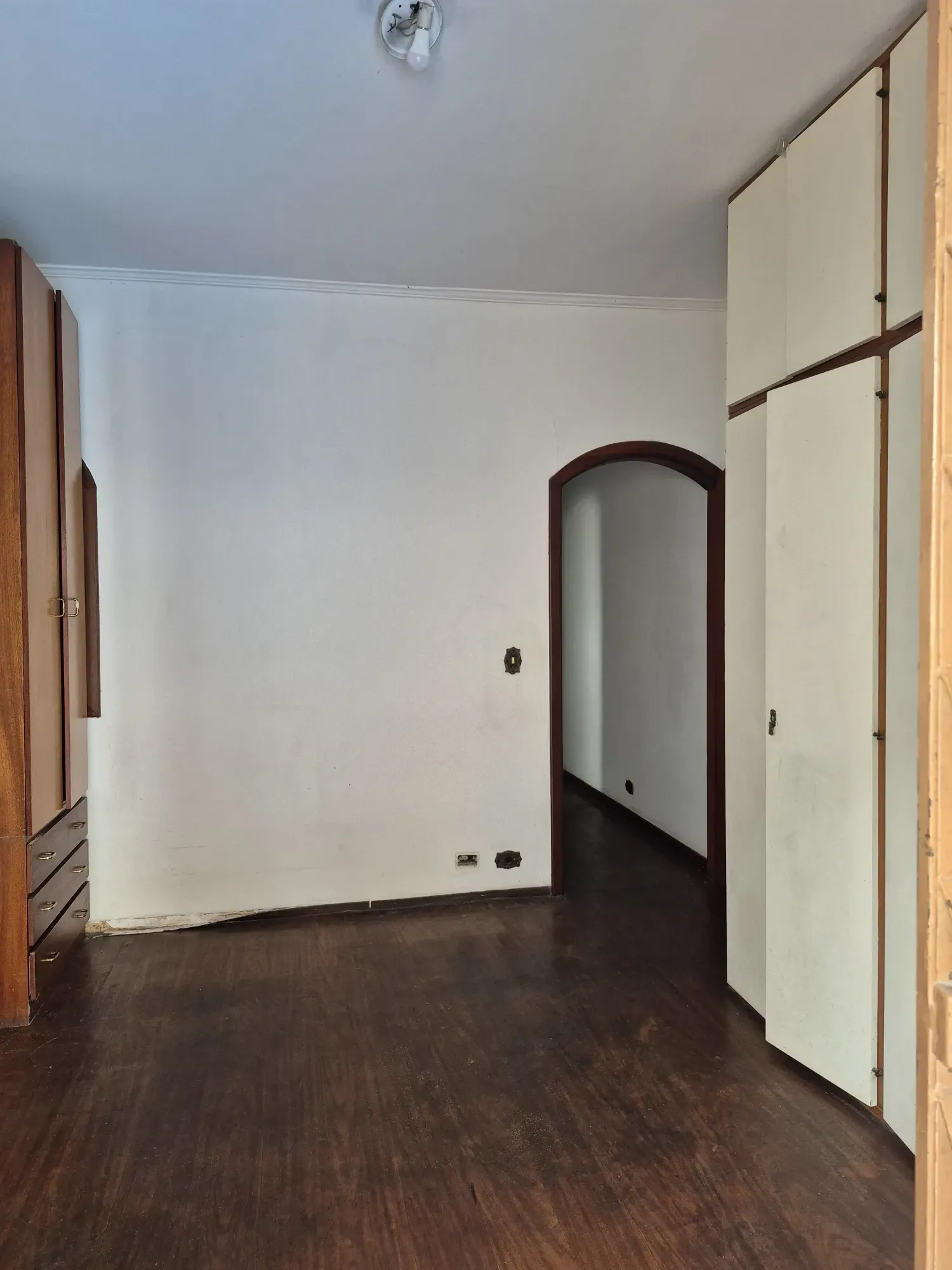 Imagem Casa com 4 Quartos à Venda, 200 m² em Vila Santo Estevão - São Paulo