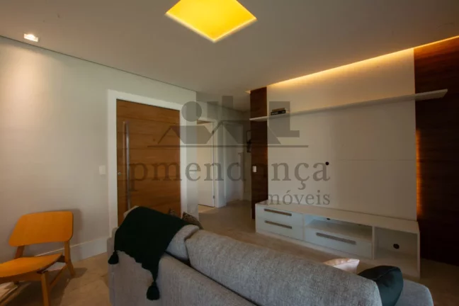Imagem Apartamento no Alto da Lapa com 190m², 3 suítes e 3 vagas.