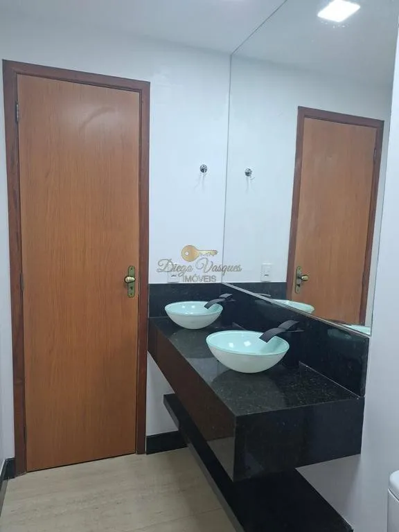 Imagem Casa em Condomínio para Venda em Teresópolis / RJ no bairro Cascata dos Amores