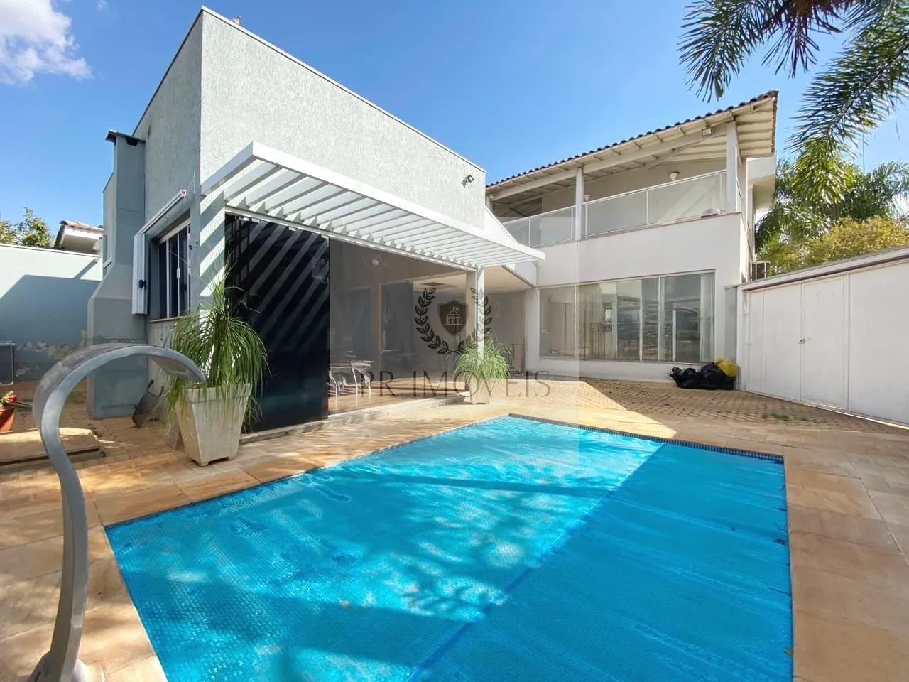 Foto do imóvel Espetacular Casa à Venda em Araraquara-SP, no Residencial Village Damha com 3 Quartos, 1 Suíte e 356m² de Área