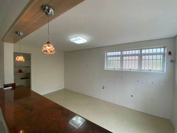 Imagem Casa para venda no bairro Chácara das Pedras em Porto Alegre