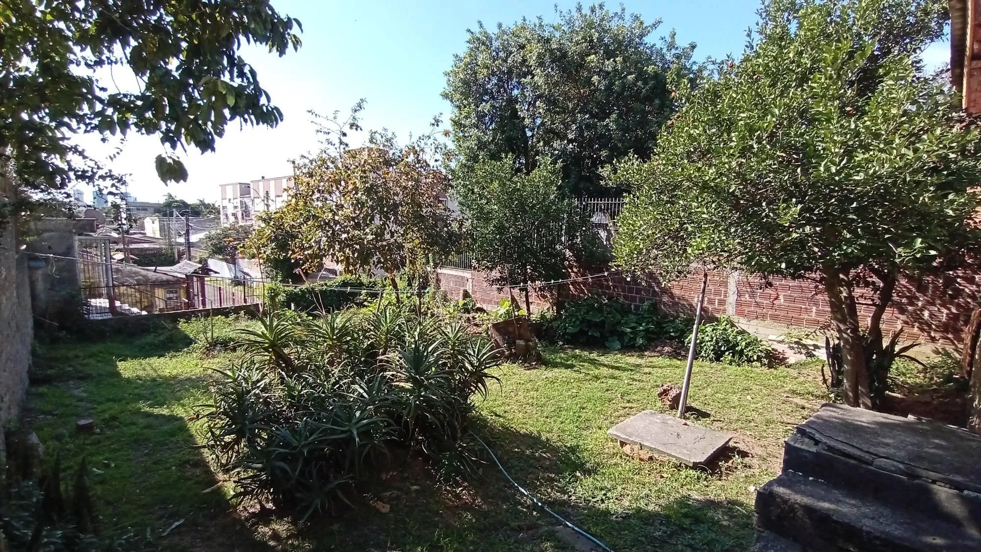 Imagem Terreno com 750m² na Av. Otto Niemeyer, bairro Camaquã