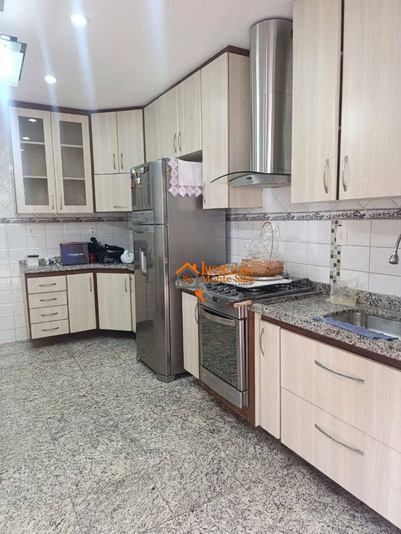 Imagem Casa com 3 dormitórios para alugar, 90 m² por R$ 5.600,00/mês - Vila Bremen - Guarulhos/SP