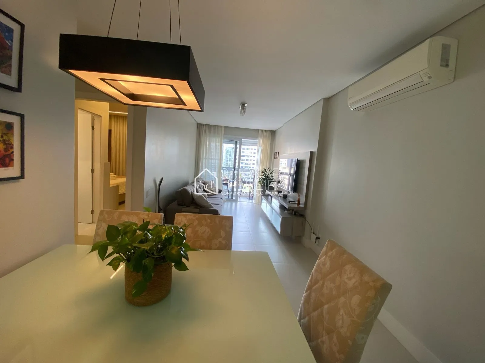 Imagem D/ONE - APARTAMENTO 2 DORMITÓRIOS SENDO 1 SUÍTE - CENTRO - FLORIANÓPOLIS