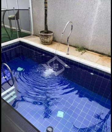CASA TRIPLEX COM 300M2 EM CONDOMÍNIO FECHADO TAQUARA MUITO BOM GOSTO