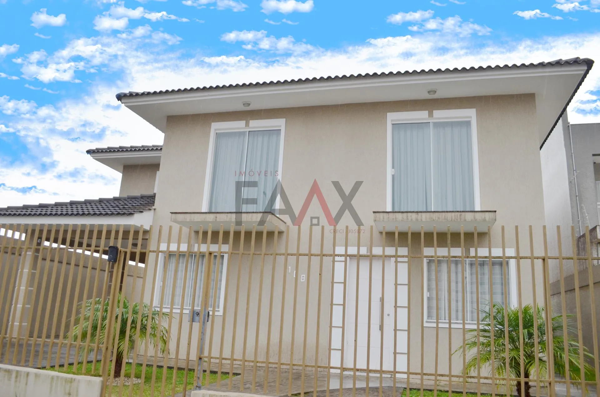 Imagem Sobrado com 4 dormitórios à venda,648.00 m², Alto da XV, GUARAPUAVA - PR