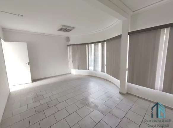 Imagem Imóvel comercial/residencial 07 salas, edícula sala, cozinha, no Bom Retiro em Curitiba PR