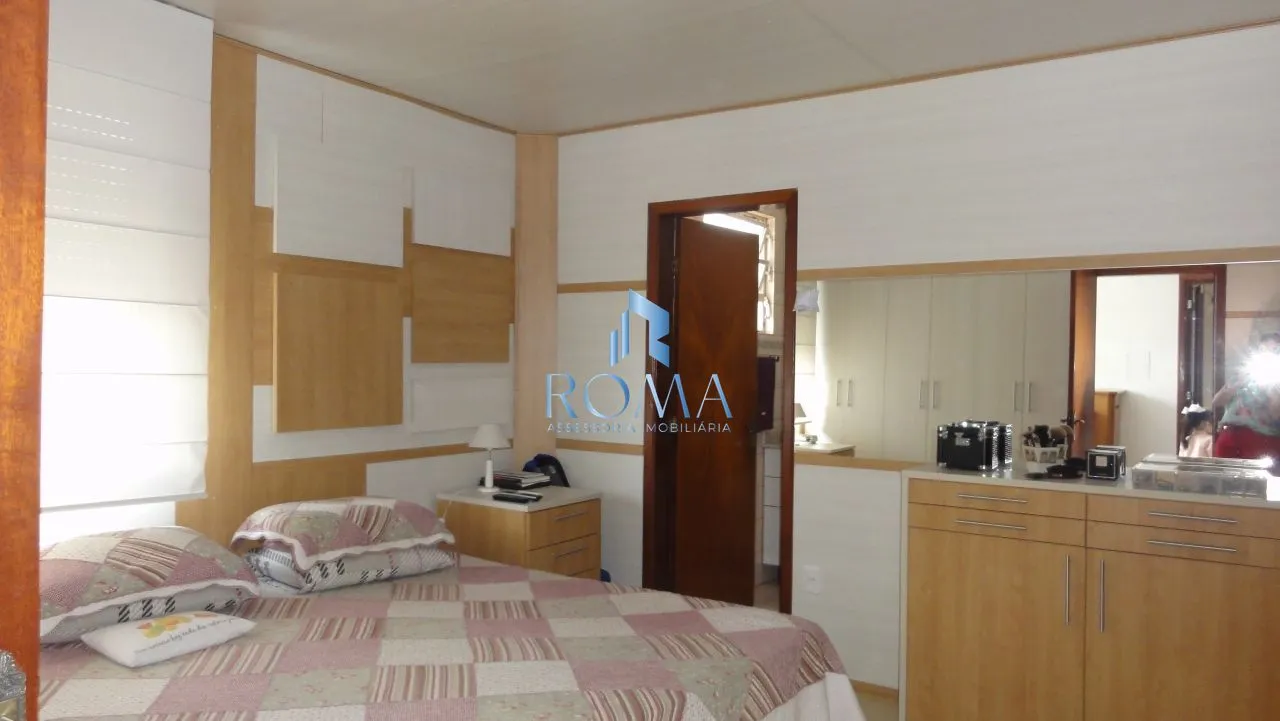 Imagem Cobertura 4 dormitórios à venda Centro Santa Maria/RS
