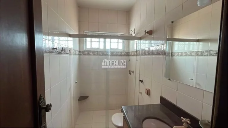 Imagem Casa no bairro Jardim São Bento, em Uberaba - 5 dormitórios