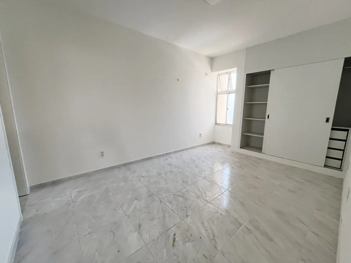 Imagem Apartamento para Venda em Fortaleza, São Gerardo, 3 dormitórios, 1 suíte, 3 banheiros, 1 vaga