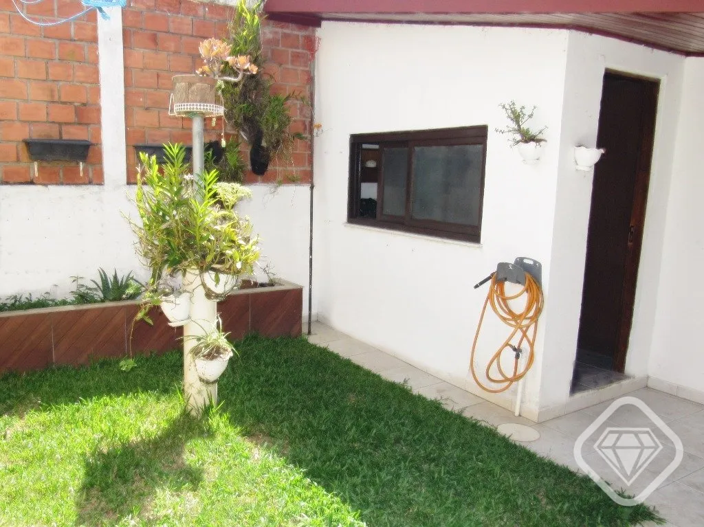 Imagem Mais que uma casa, um clube completo para sua família viver melhor.

Viver em um condomínio com es...