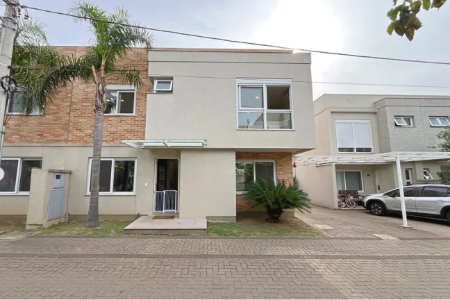 Foto do imóvel Casa em Condomínio para venda em Porto Alegre