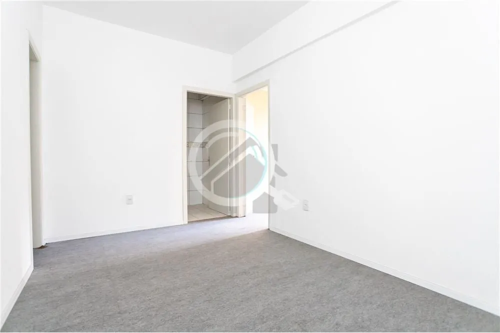Foto do imóvel Descubra a combinação perfeita de praticidade e tranquilidade nesta sala comercial localizada no c...
