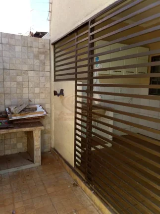 Imagem VENDO CASAS PARA PONTO COMERCIAL EM LOCALIZAÇÃO ESTRATÉGICA