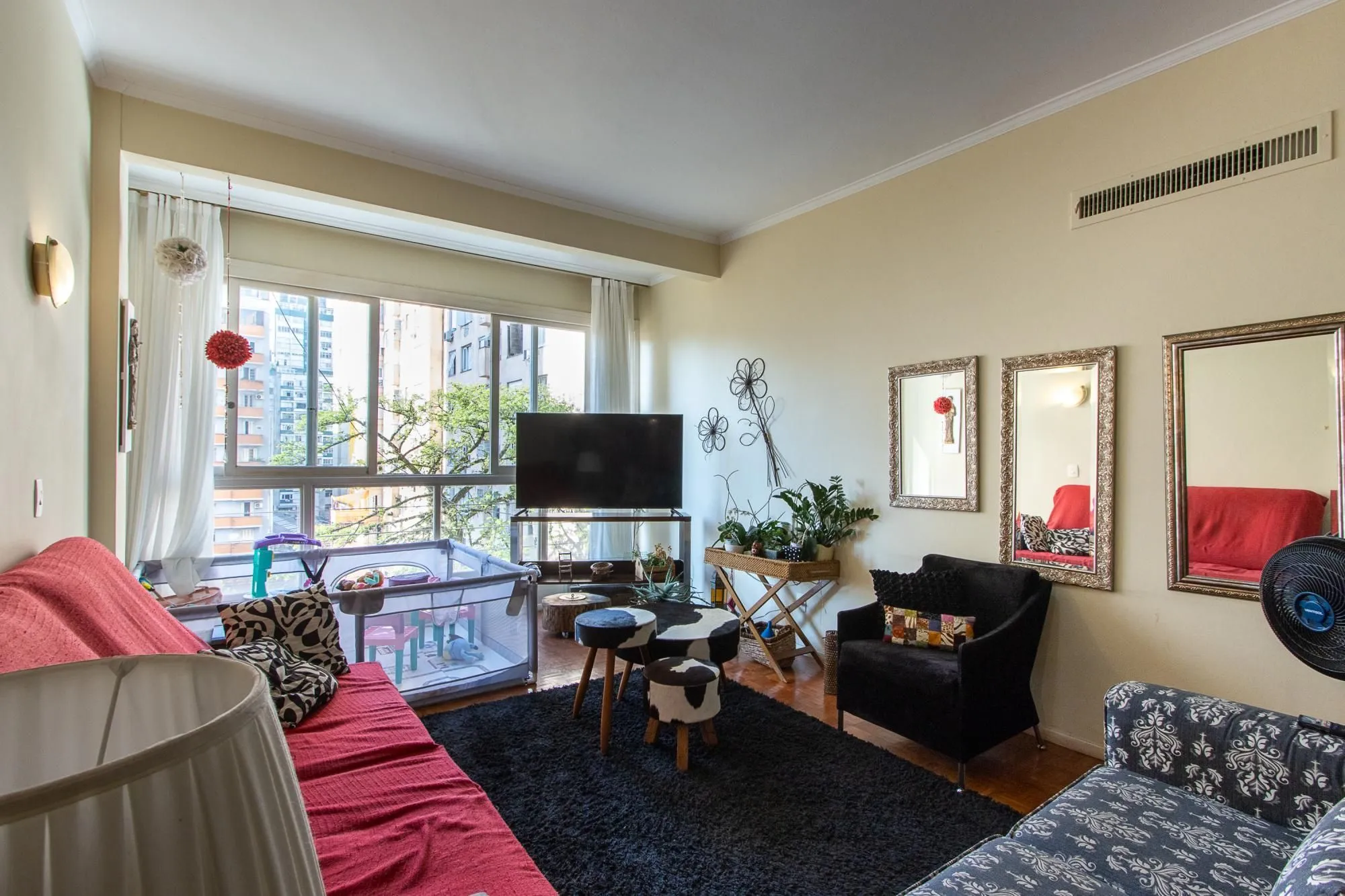 Imagem Apartamento 3 Dormitórios Ensolarado no Centro de Porto Alegre