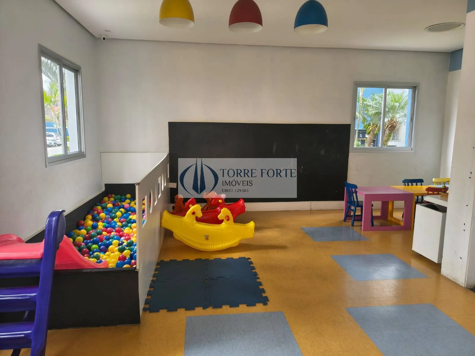 Imagem Ótimo apartamento com 67 m², 3 dormitórios, 1 banheiro, 1 vaga de garagem.
