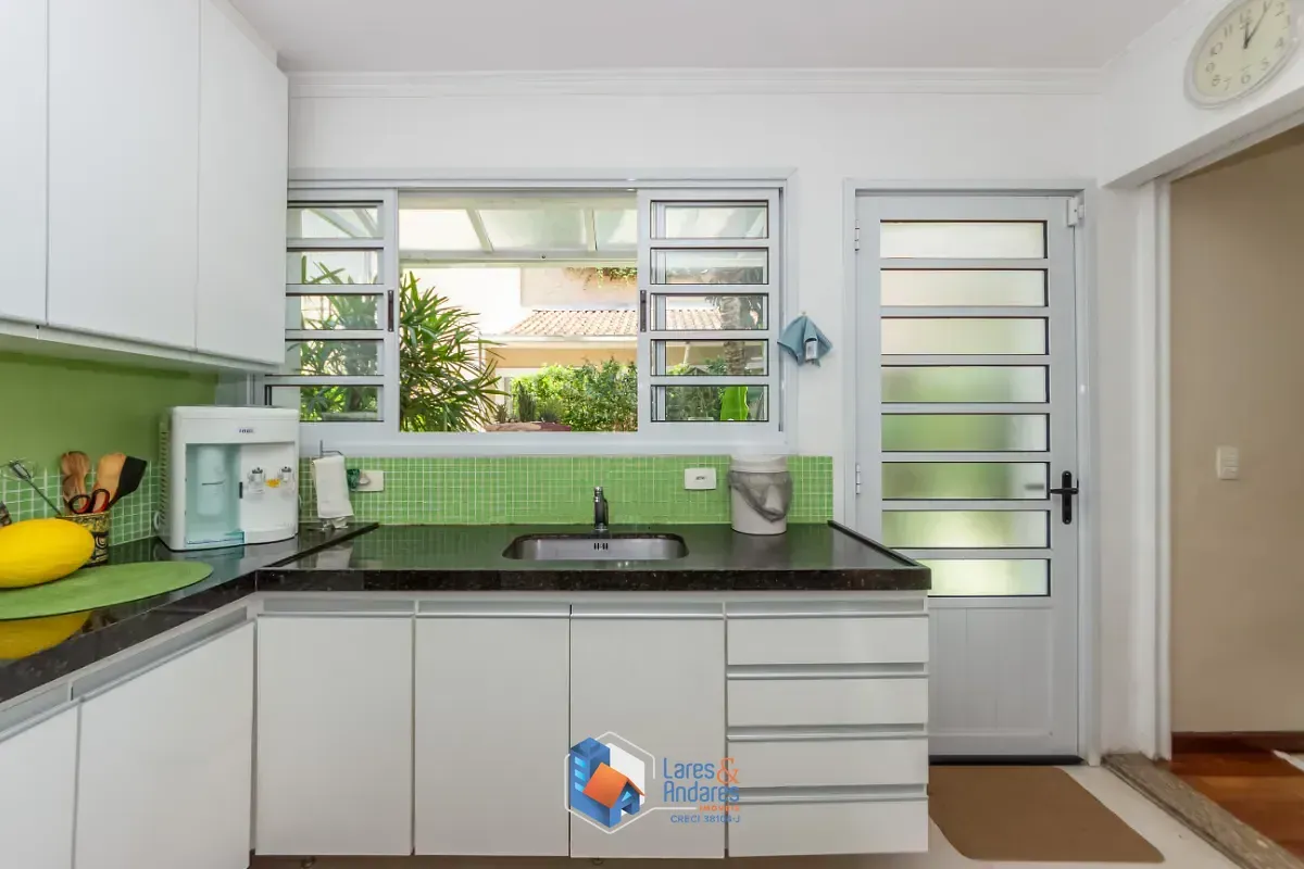 Imagem Casa para venda em Vila Mariana com 2 quartos, sendo 1 suíte, 206m²