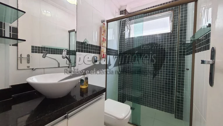 Imagem Apartamento 2 dormitórios, bairro Pitangueiras no Guarujá-SP