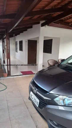 Imagem Casa para Venda em Parnamirim, Nova Parnamirim, 3 dormitórios, 1 suíte, 2 banheiros, 3 vagas