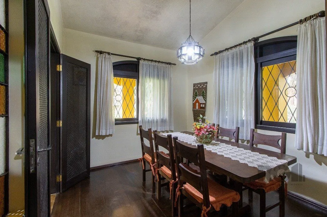 Imagem Casa, 164m², 2 dormitórios, Cavalhada