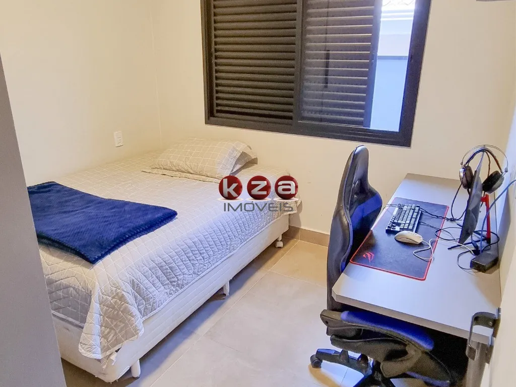 Imagem Imóvel de Alto Padrão: Casa em Condomínio à Venda em Valinhos-SP, no Residencial Vivenda das Pitangueiras - 3 suítes, 270m².