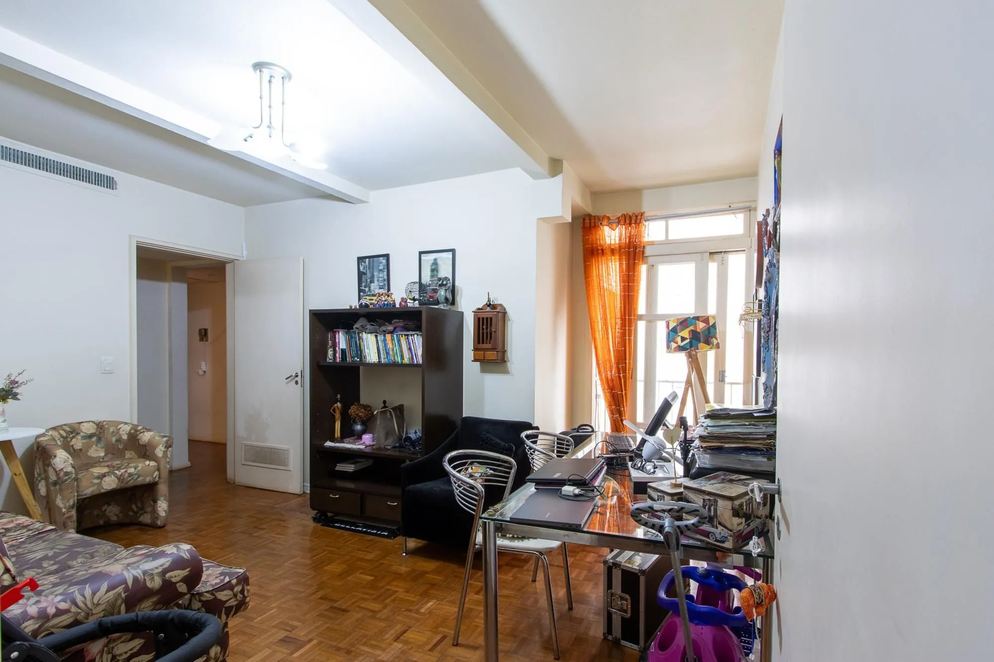 Imagem Apartamento 3 Dormitórios Ensolarado no Centro de Porto Alegre