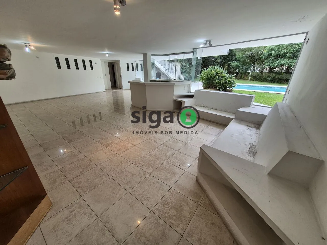 Imagem Casa a Venda no Retiro Morumbi com 4 quartos