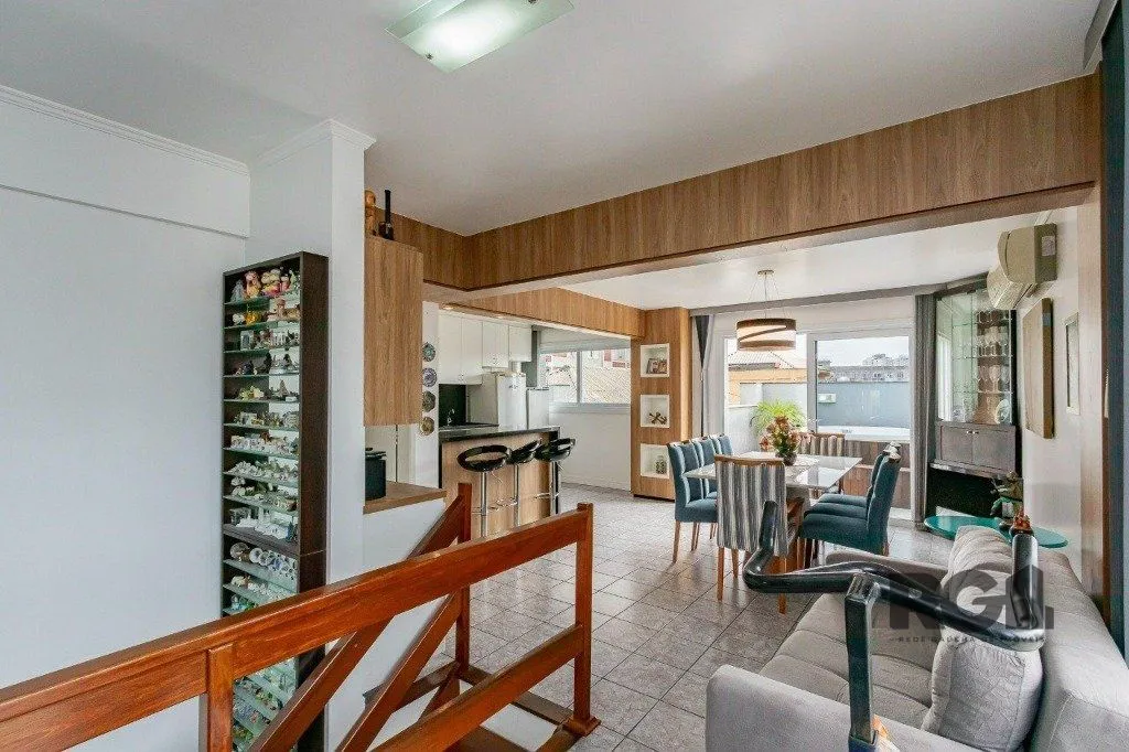 Imagem Cobertura para Venda - 191.89m², 3 dormitórios, sendo 1 suites, 1 vaga - Centro Histórico