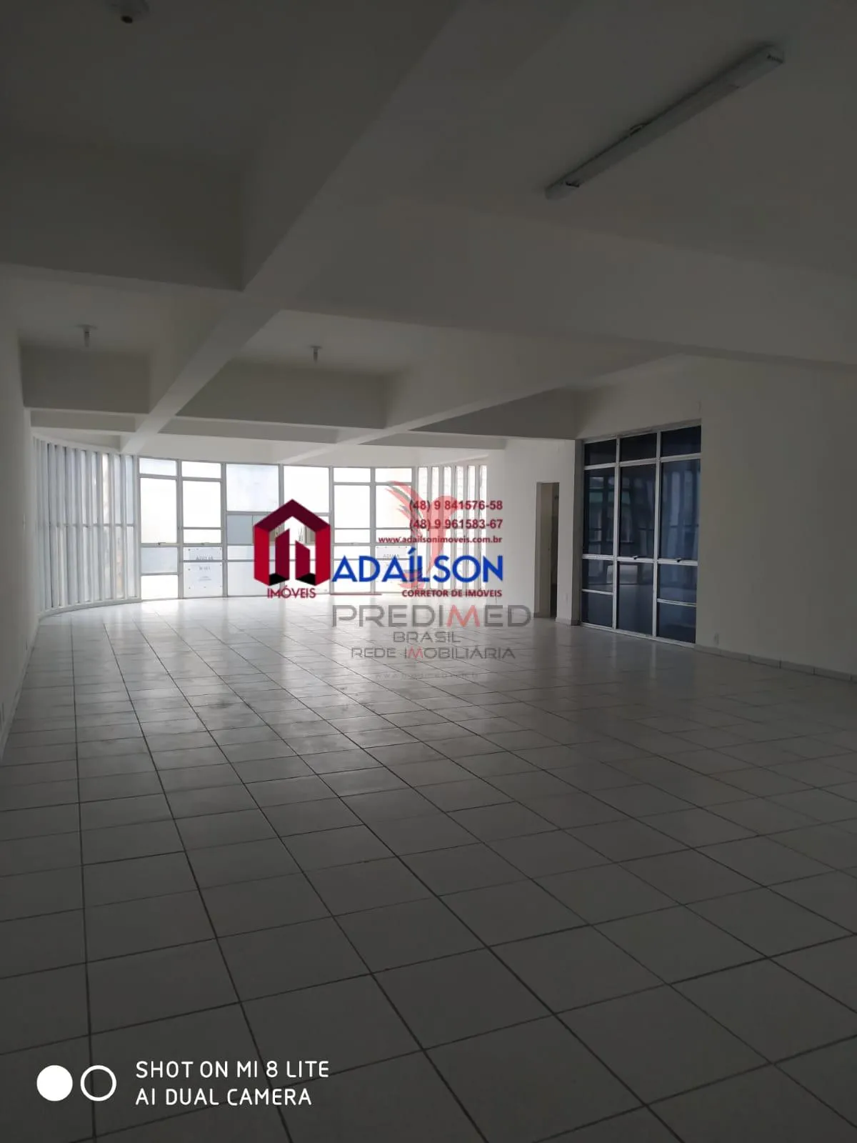 Imagem Sala Comercial em Floripa SC com 2 banheiro à Venda, 145 m² De R$ 700.000 por 649.899.00