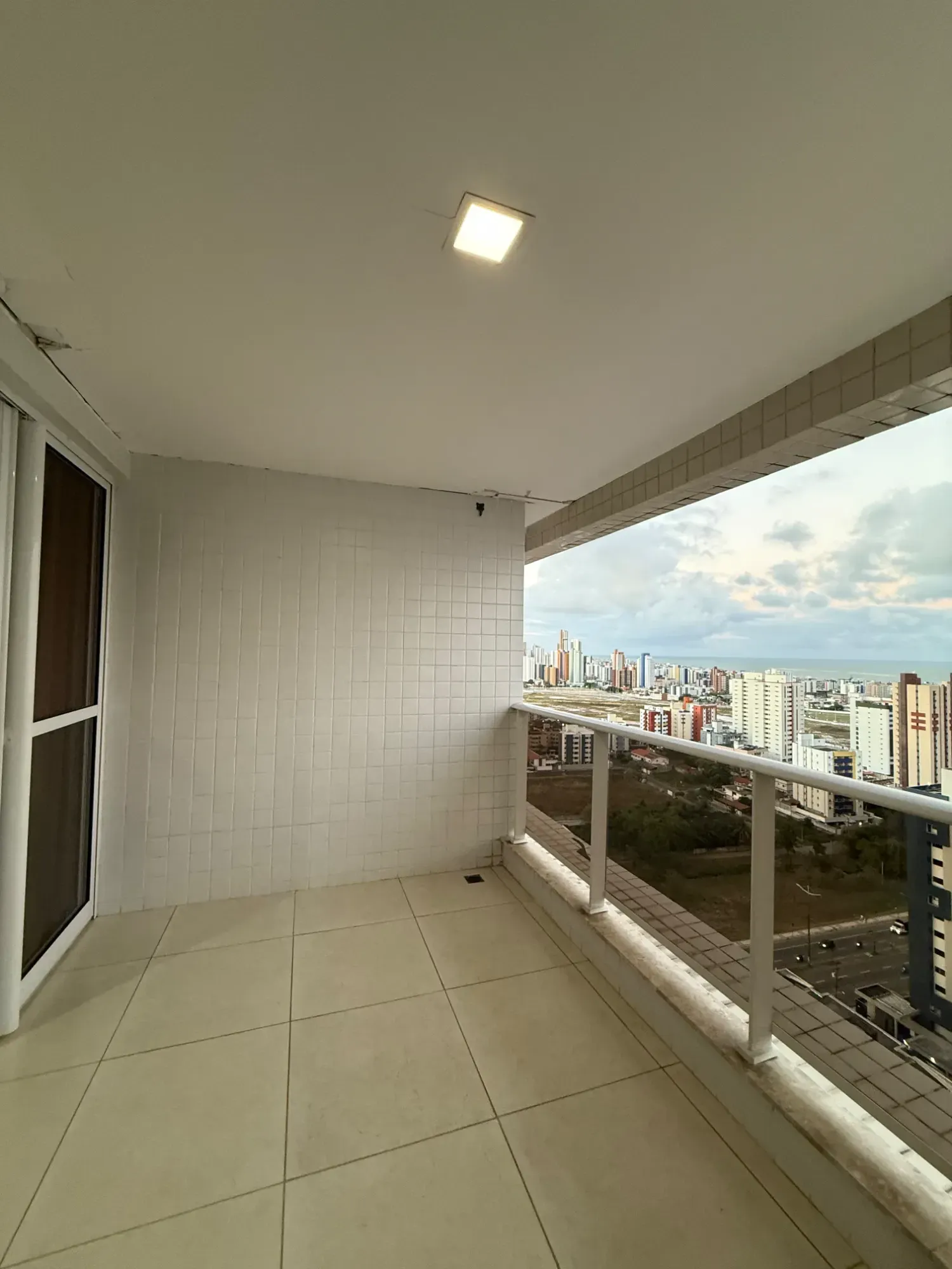 Imagem Apartamento com 3 Quartos à Venda ou Locação, 121 m² em Manaíra - João Pessoa