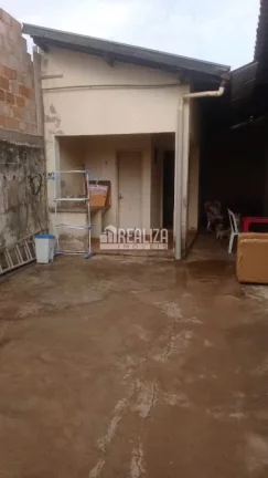 Imagem Casa à venda em Boa Vista, Uberaba - 3 dormitórios e suíte