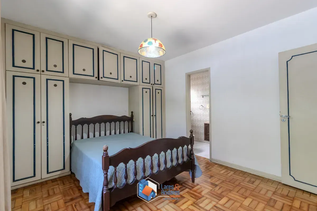 Imagem Sobrado para venda em Chácara Monte Alegre com 4 quartos, sendo 1 suíte, 261m²