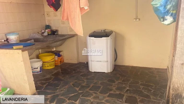 Imagem Casa redonda à venda em Uberaba - 2 dormitórios, churrasqueira na varanda!