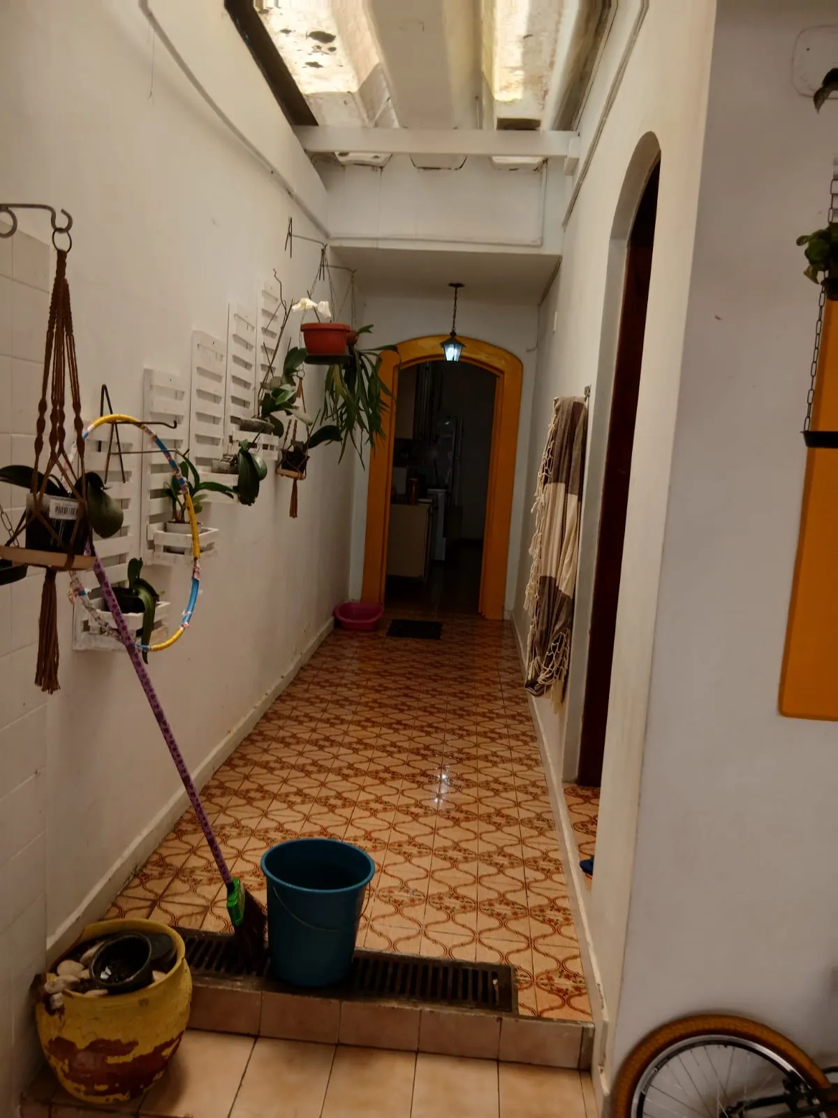 Imagem VENDO LINDO SOBRADO NO BAIRRO JARDIM DAS CAMÉLIAS!