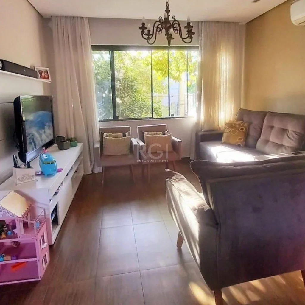 Imagem Casa para Venda - 165m², 3 dormitórios, sendo 3 suites, 1 vaga - Hípica