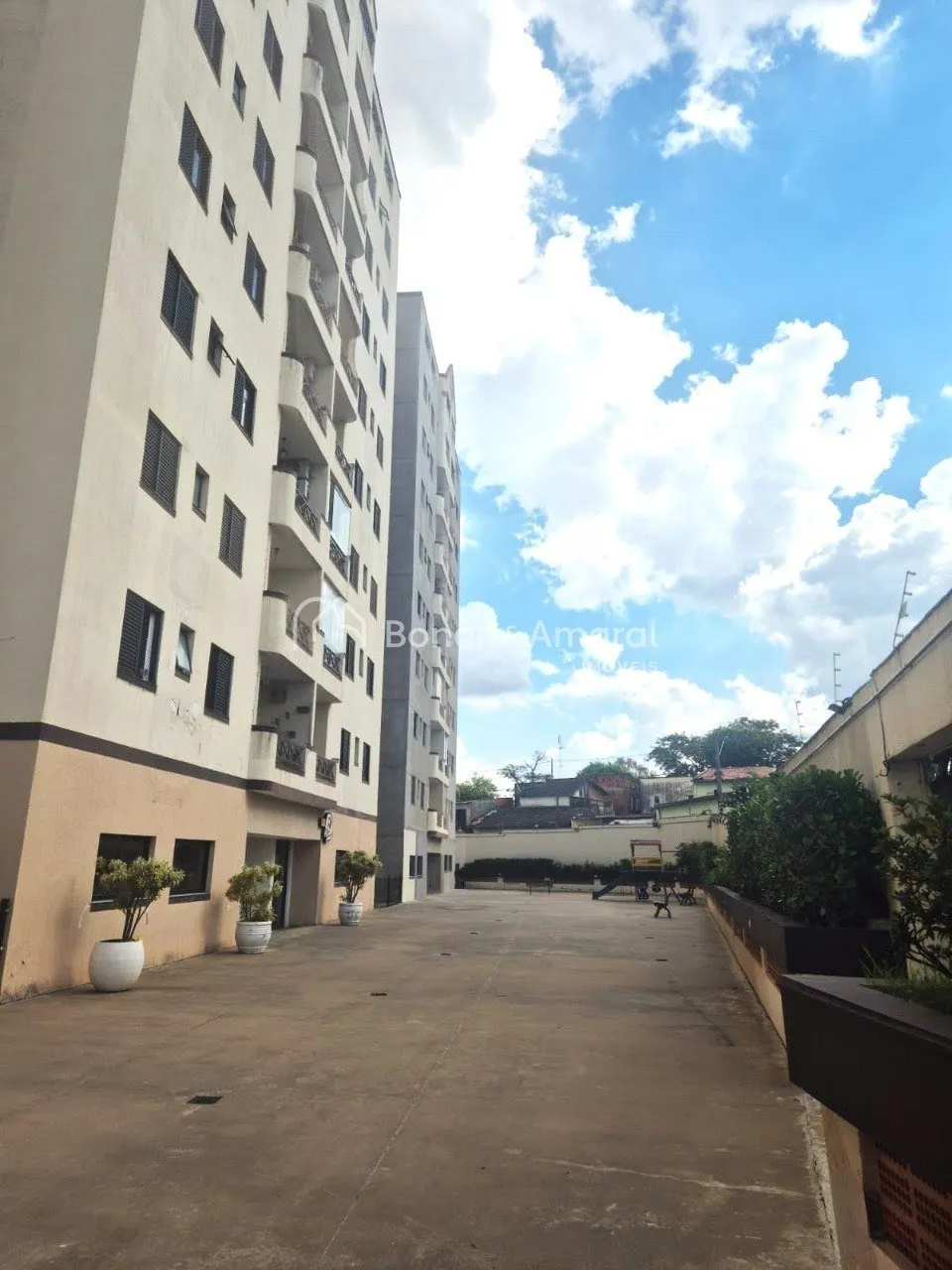 Imagem Apartamento a venda excelente localização, 3 quartos, sacada, 2 vagas livres e cobertas,condominio lazer completo