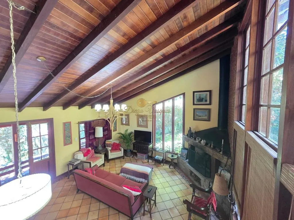 Imagem Casa em Condomínio para Venda em Teresópolis / RJ no bairro Prata