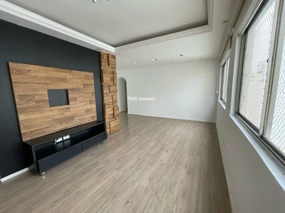 Imagem Apartamento à venda em Moema, com 3 quartos sendo 1 suíte, 3 banheiros, 1 vaga.