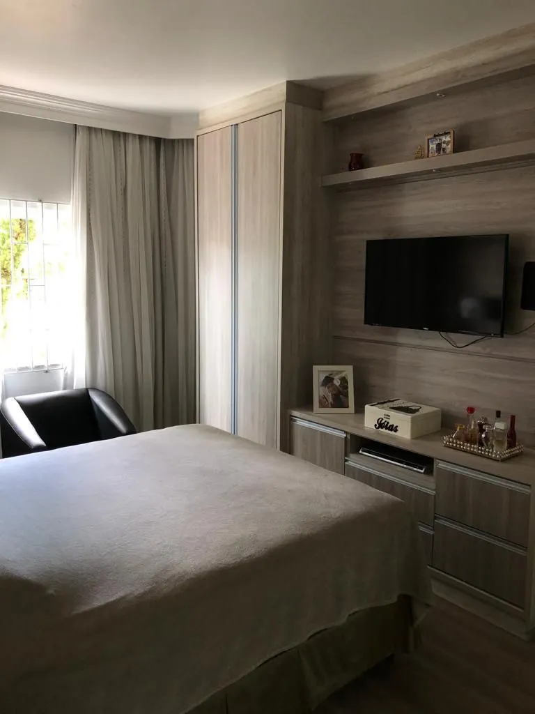 Imagem Casa à venda l 3 dormitórios l 200m² l Terra Fraca - Palhoça/SC