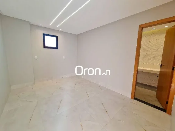 Imagem Sobrado à venda, 228 m² por R$ 1.540.000,00 - Jardins Capri - Senador Canedo/GO