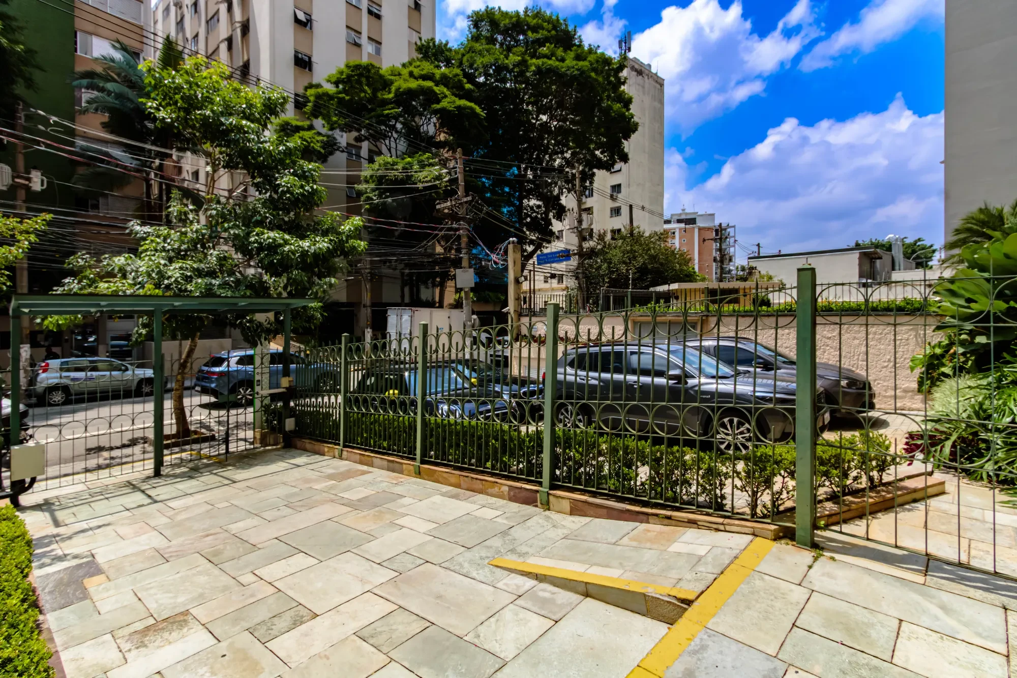 Imagem Apartamento com 3 Quartos à Venda, 145 m² em Itaim Bibi - São Paulo