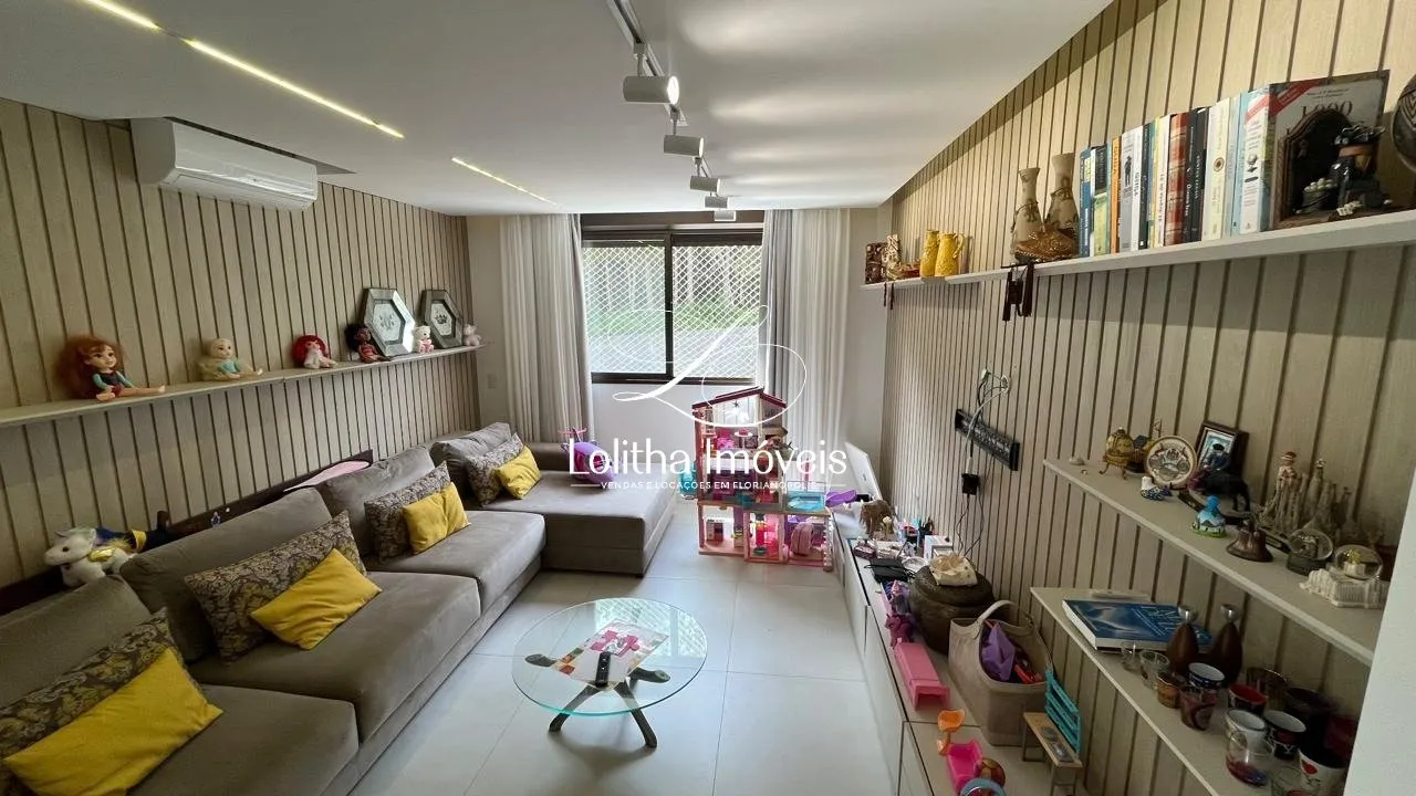Imagem APARTAMENTO COM 4 DORMITÓRIOS, SENDO 2 SUÍTES À VENDA NO ITACORUBI - FLORIANÓPOLIS/SC