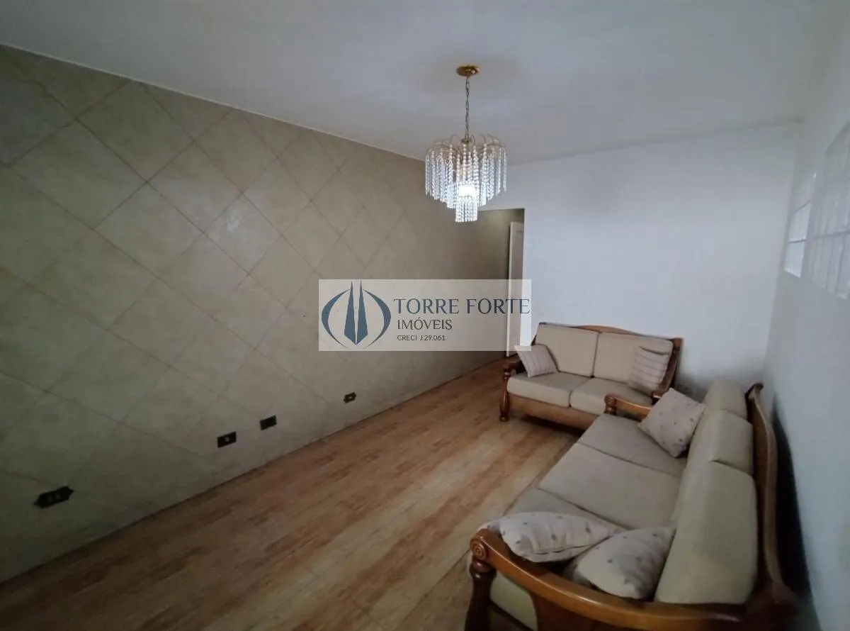 Imagem Casa sobrado de 320m², com 3 dormitórios, ao lado do Metrô Penha