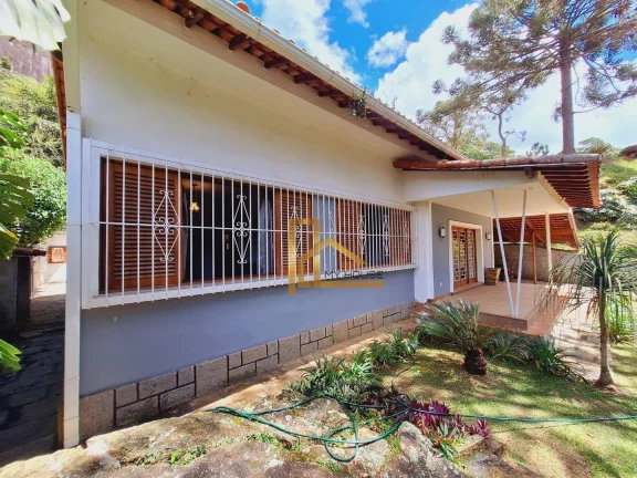 Imagem Casa com 3 dormitórios à venda, 175 m² - Parque do Imbui - Teresópolis/RJ